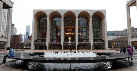Climate protesters twice interrupt Wagner’s `Tannhäuser’ at Metropolitan Opera